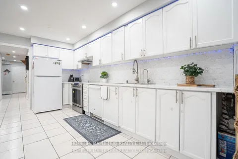 71 Tumbleweed Tr, Brampton, ON L6Y 4Z9