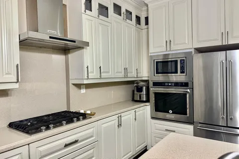 110 Allenby Ave, Toronto, ON M9W 1T1