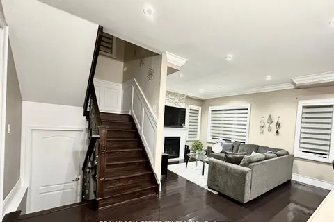 110 Allenby Ave, Toronto, ON M9W 1T1