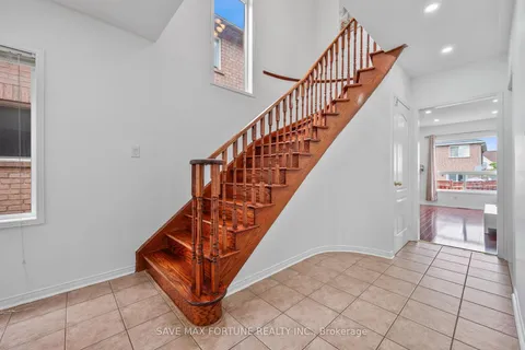 29 Binder Twine Tr, Brampton, ON L6X 4S5