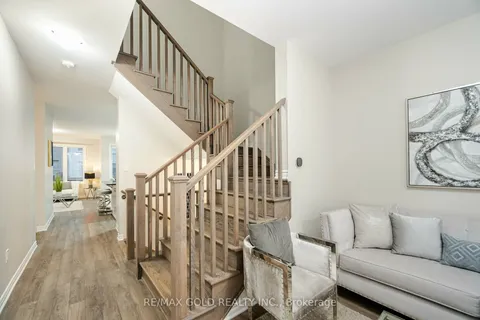 69 Callandar Rd, Brampton, ON L7A 5E2