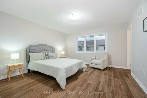 69 Callandar Rd, Brampton, ON L7A 5E2