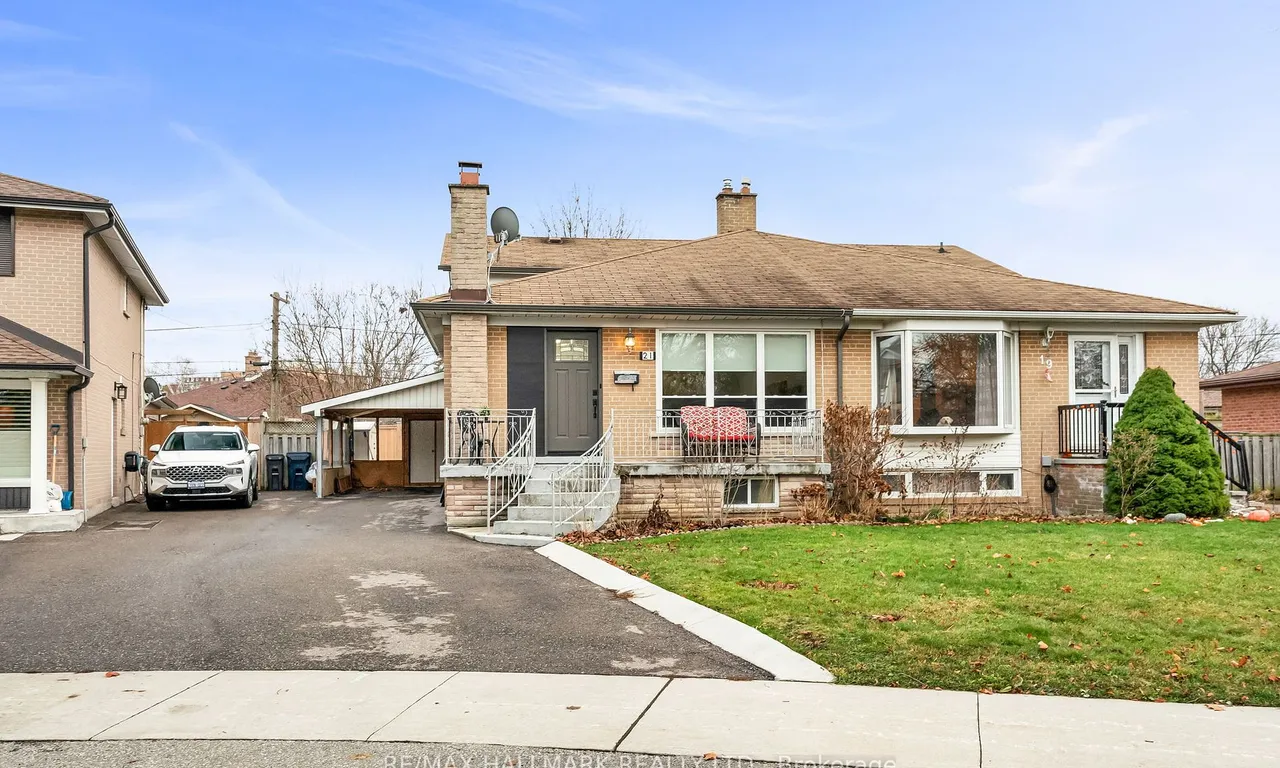 21 FARLEY Cres, Toronto, ON M9R 2A5