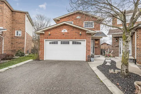 40 Crenshaw Crt, Brampton, ON L6Z 1W9