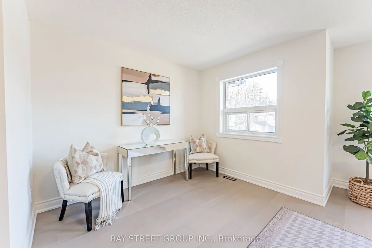 516 Steddick Court, ON L5R 3T1