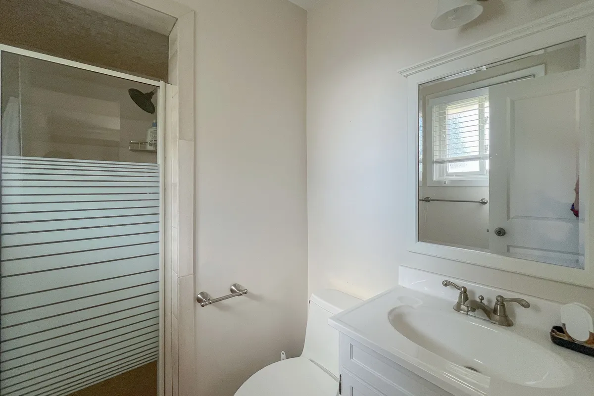 268 Mineola Road, ON L5G 2G3