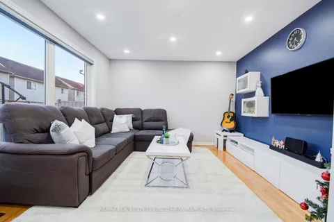 36 Morgandale Rd, Brampton, ON L7A 2K1