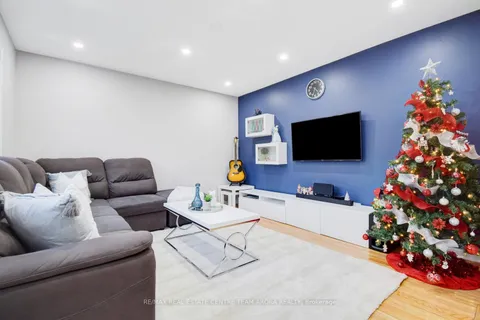 36 Morgandale Rd, Brampton, ON L7A 2K1