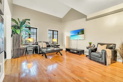 64 Spotted Owl Cres, Brampton, ON L7A 0K1