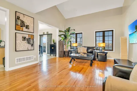 64 Spotted Owl Cres, Brampton, ON L7A 0K1