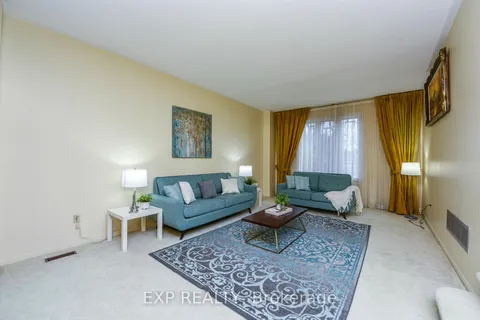 4252 Claypine Rise, Mississauga, ON L4W 2G6