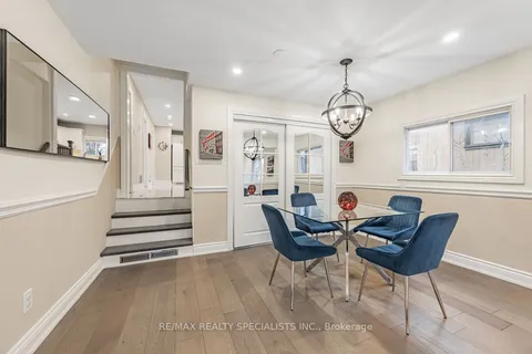 143 Stewart St, Oakville, ON L6K 1X8