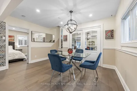 143 Stewart St, Oakville, ON L6K 1X8