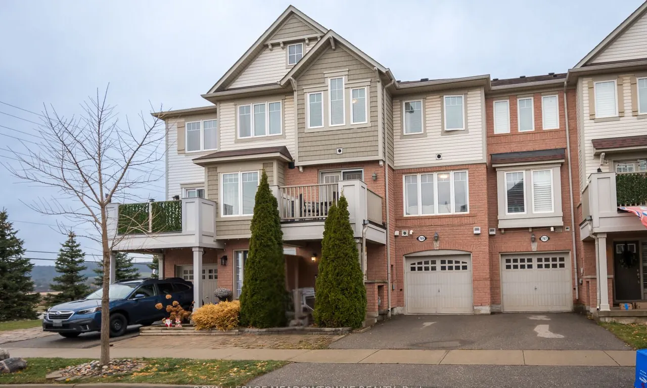 769 Challinor Terr, Milton, ON L9T 7V5