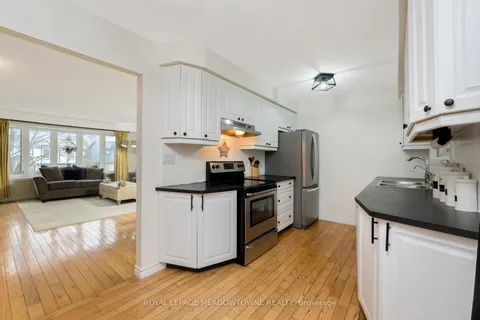 11 Wright Ave, Halton Hills, ON L7J 2T7