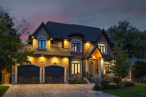 927 The Greenway, Mississauga, ON L5G 1P7