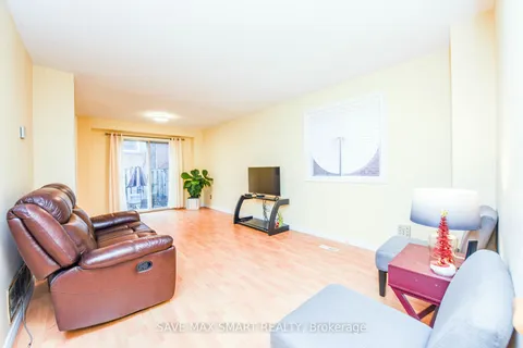 10 Keewatin Gate, Brampton, ON L6Y 2X2