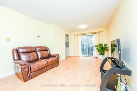 10 Keewatin Gate, Brampton, ON L6Y 2X2