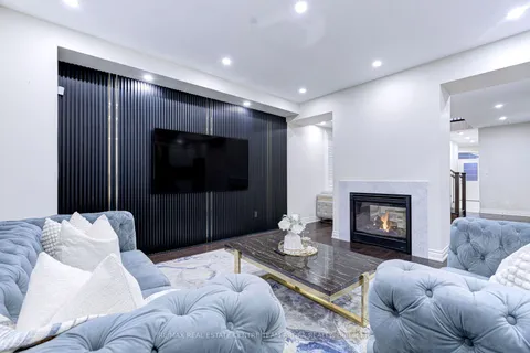 47 Dunley Cres, Brampton, ON L6X 5G8