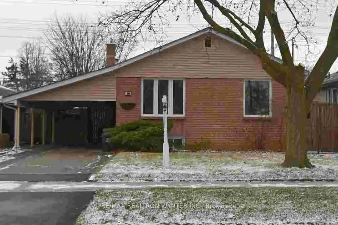 16 Guiness Ave, Toronto, ON M9W 3K9