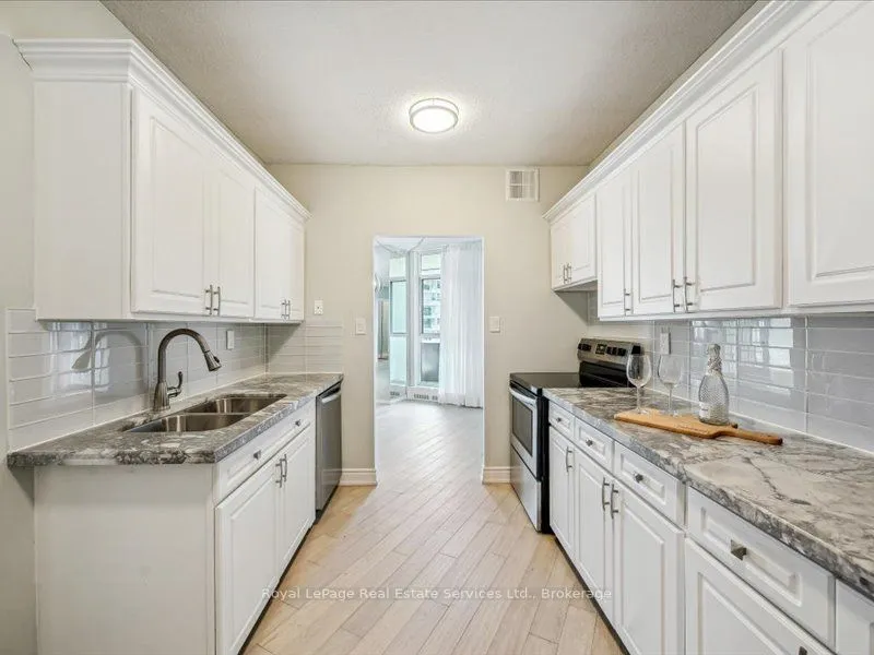 Condo Apt interior view at 5250 Lakeshore Rd Burlington