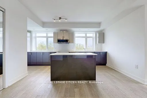 Condo Townhouse kitchen at 1095 Douglas mccurdy comn N/A Mississauga