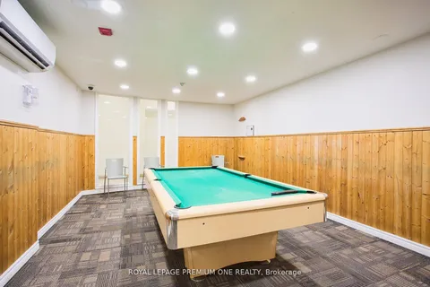1600 Keele Street, Toronto, ON M6N 5J1