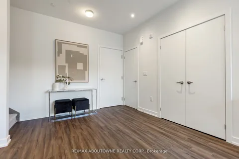 3562 Colonial Drive, Mississauga, ON L5L 0C1
