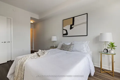 3562 Colonial Drive, Mississauga, ON L5L 0C1