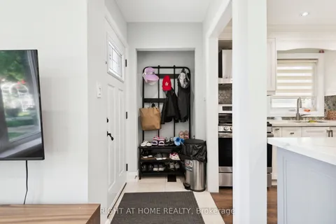 74 Westhead Rd, Toronto, ON M8W 4S3