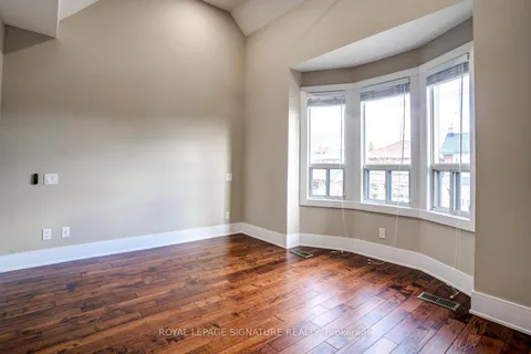 98 Earlscourt Ave, Toronto, ON M6E 4A9