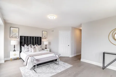 1 Traymore St, Brampton, ON L7A 2G2