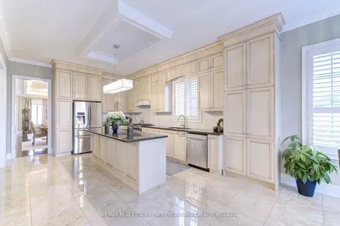 20 Ladbrook Cres, Brampton, ON L6X 0Y9