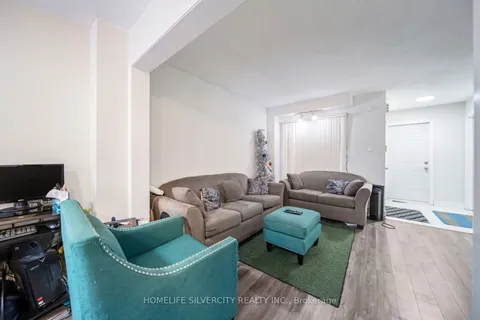 63 Olympia Cres, Brampton, ON L6X 4W2