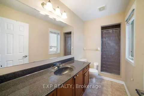 648 Marks St, Milton, ON L9T 0P8