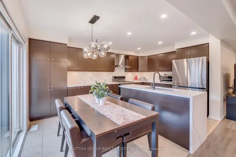 299 Mortimer Cres, Milton, ON L9T 8N6