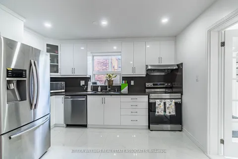 25 Boustead Ave, Toronto, ON M6R 1Y7