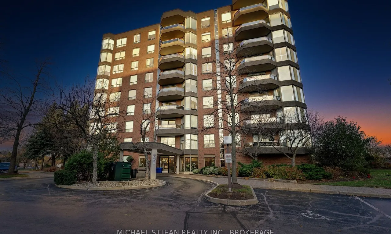 Condo Apt 2 bedroom 2 bathroom at 1905 Pilgrims Way in Oakville - MLS# W11902582