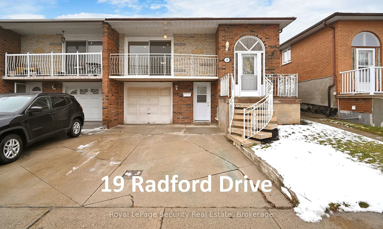 19 Radford Dr, Brampton, ON L6V 2Y8
