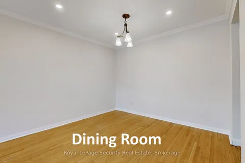 19 Radford Dr, Brampton, ON L6V 2Y8