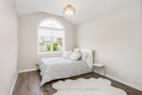 622 laking Terr, Milton, ON L9T 9J5