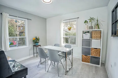 15 Chiswick Ave, Toronto, ON M6M 4T7