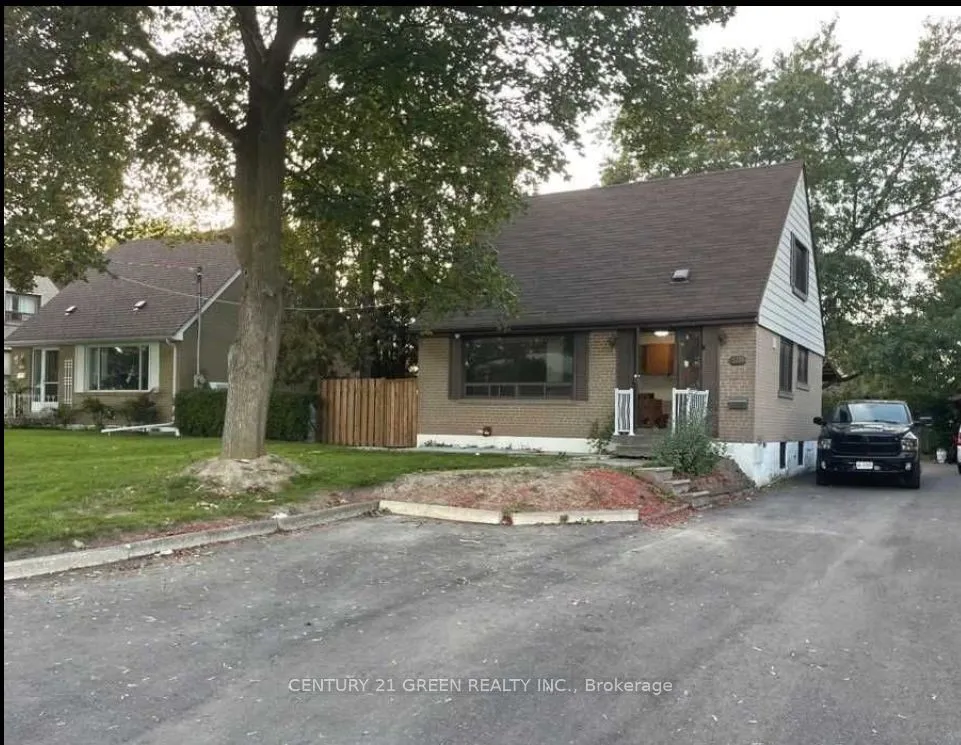 3277 Capricorn Cres, Mississauga, ON L4T 1S3