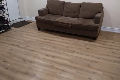 3277 Capricorn Cres, Mississauga, ON L4T 1S3