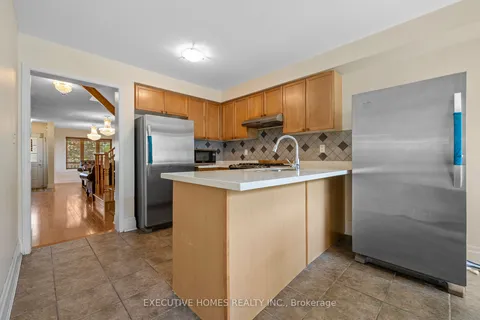 5415 Longford Dr, Mississauga, ON L5M 7Y3