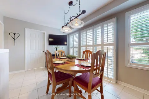 5806 TENTH Line, Mississauga, ON L5M 6S3