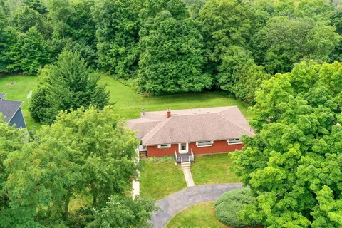 5244 Cedar Springs Rd, Burlington, ON L7P 0B9
