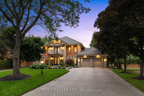 5103 Royal Mills Crt, Mississauga, ON L5M 4X9