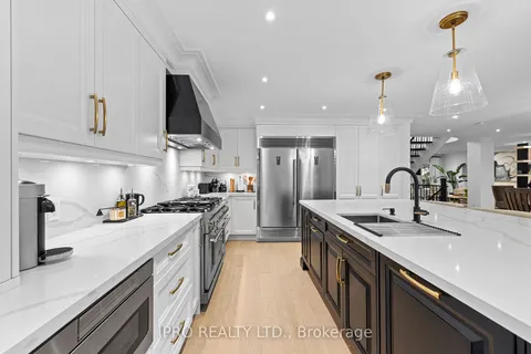 5103 Royal Mills Crt, Mississauga, ON L5M 4X9
