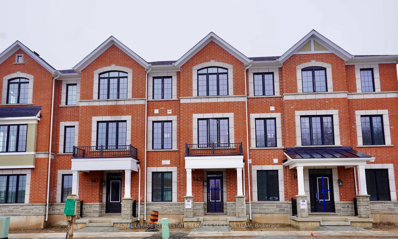 143 Settlers Rd, Oakville, ON L6H 7X7